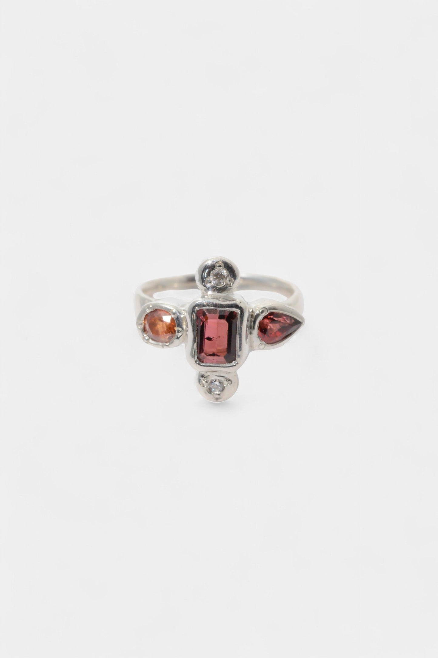 Lipped Ring