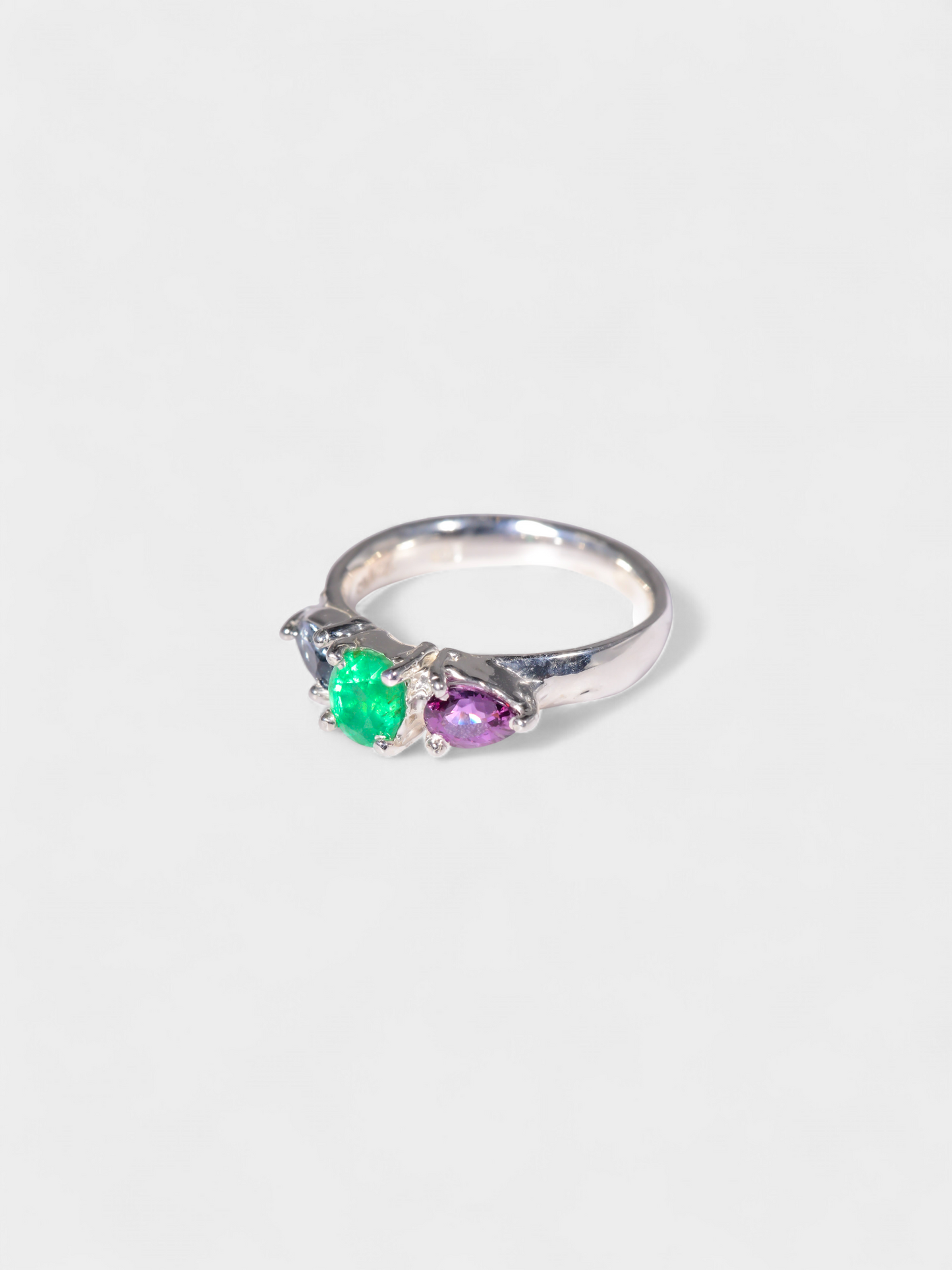 Slingin' Jewels Ring