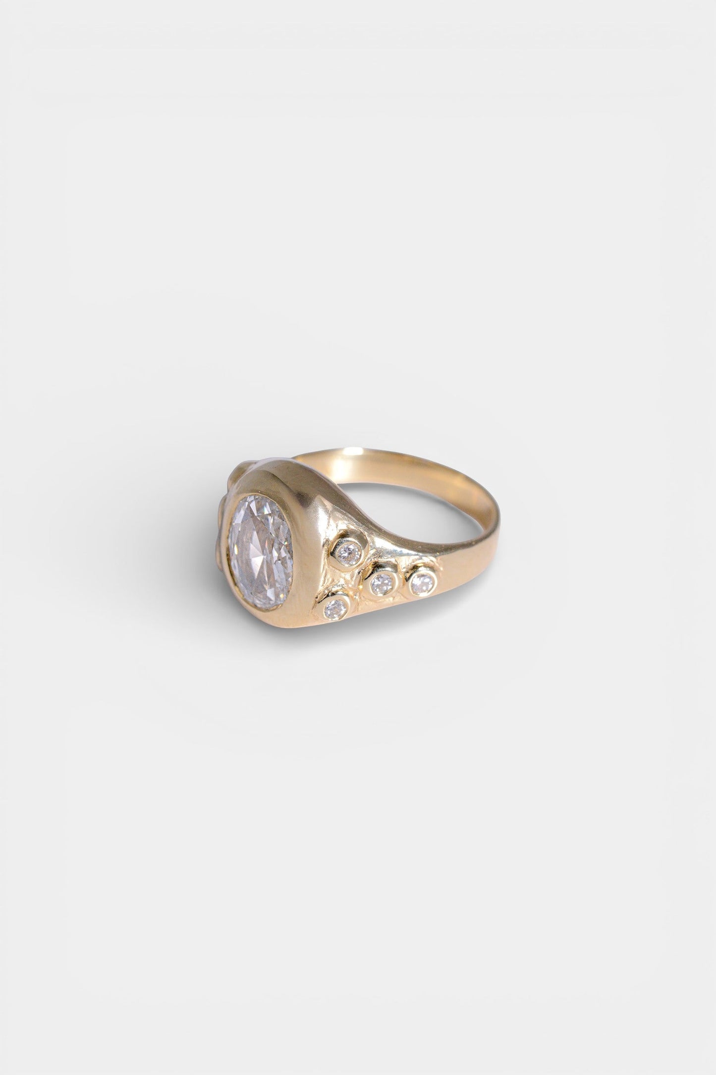 Asteria Ring