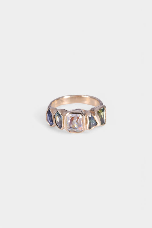 Skew-whiff Ring