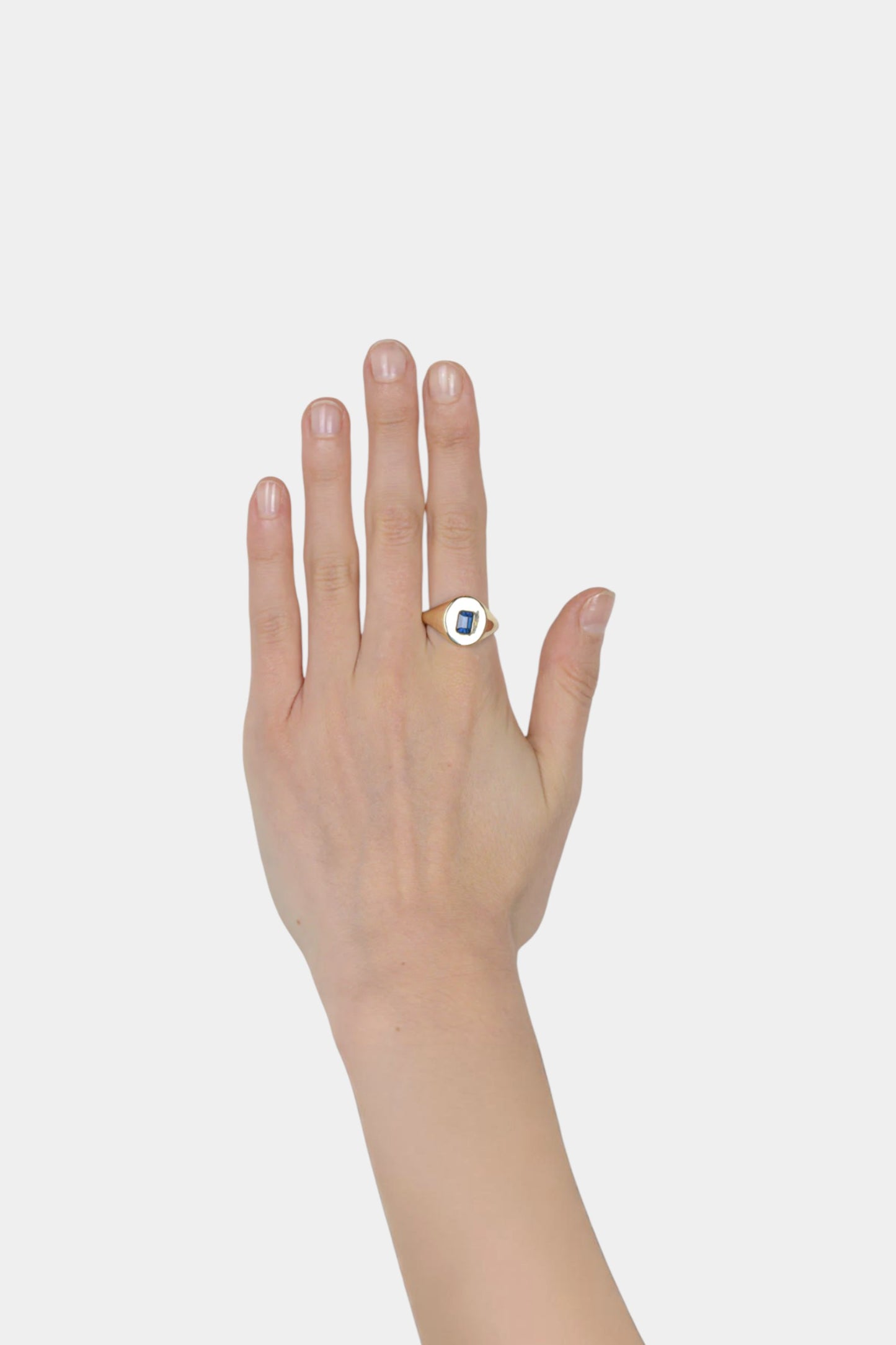 Lilo Signet Ring