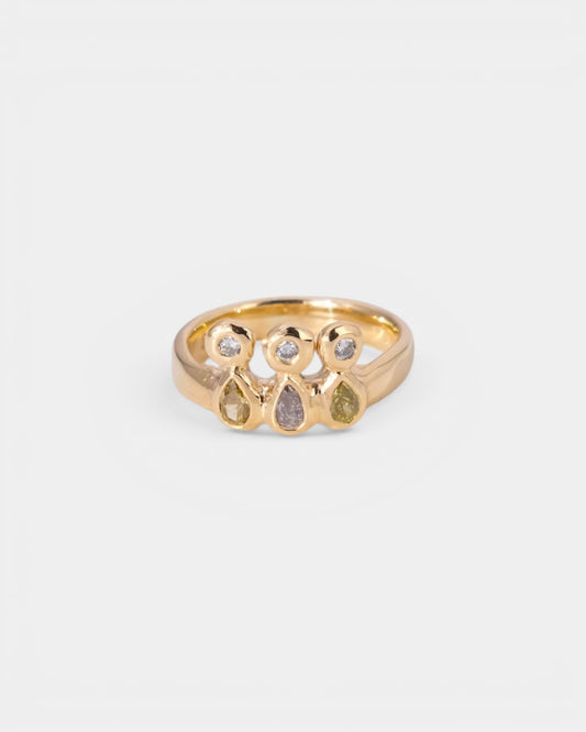 Center Stage Ring