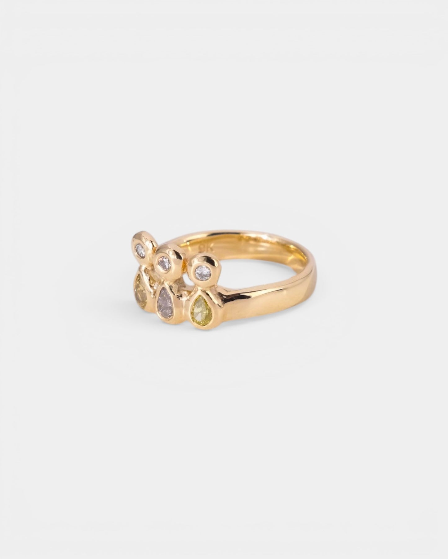 Center Stage Ring