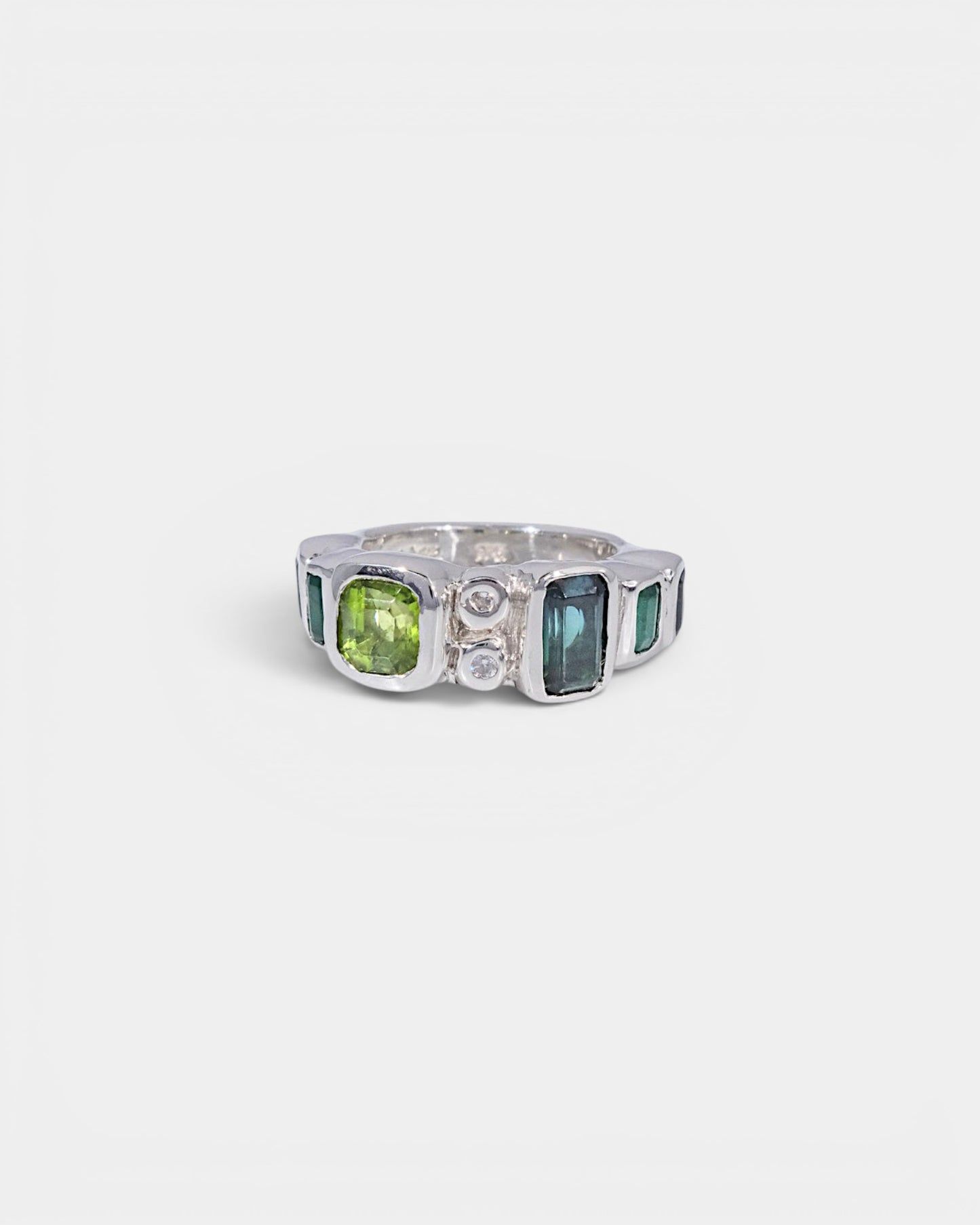 Mantis Ring