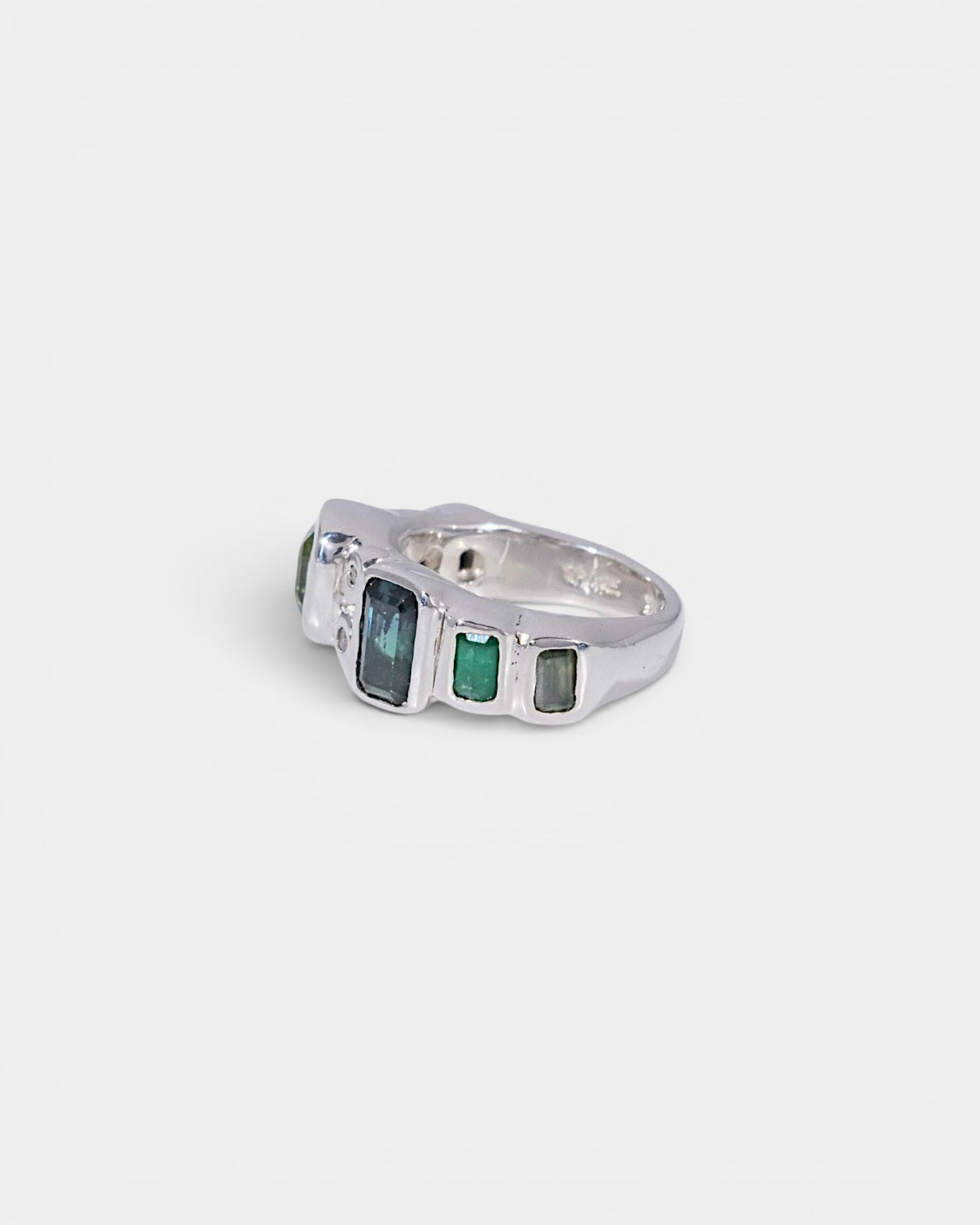 Mantis Ring
